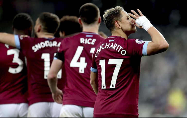 De los 13 partidos disputados por los dirigidos por Manuel Pellegrini, Javier Hernández ha iniciado solo en dos, ya que, por estrategia, ha entrado de cambio, además de que solamente lleva un gol que marcó frente a los Vinotintos. AP / ARCHIVO