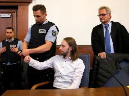 El agresor confesó haber hecho detonar los explosivos el 11 de abril de 2017, que detuvieron al autobús cuando se dirigía el estadio para un partido de la Champions contra el Mónaco. AFP / ARCHIVO