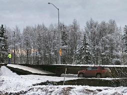 En vídeos de testigos recogidos por televisiones estadounidenses pueden observarse los efectos en difernetes lugares. AP/ D. Joling
