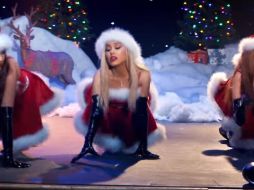 Una escena del video simula el show invernal de talentos en 