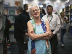 La escritora mencionó que su novela aborda la libertad de ser y hacer lo que uno desea, aunque sea en un momento culminante como la plenitud de la vida. EL INFORMADOR/G. Gallo