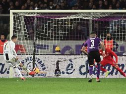 Cristiano Ronaldo anota de penal el tercero de la Juve. EFE