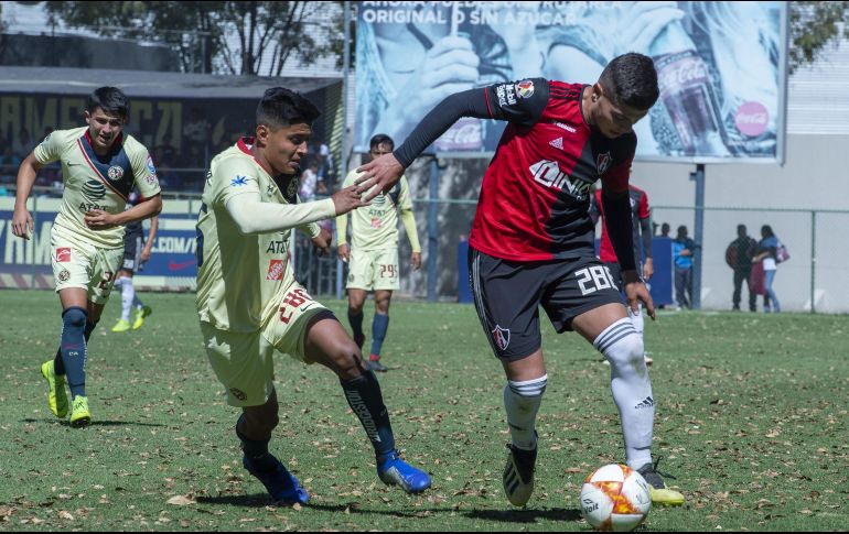 Los últimos 20 minutos del partido fueron complicados para los rojinegros. MEXSPORT