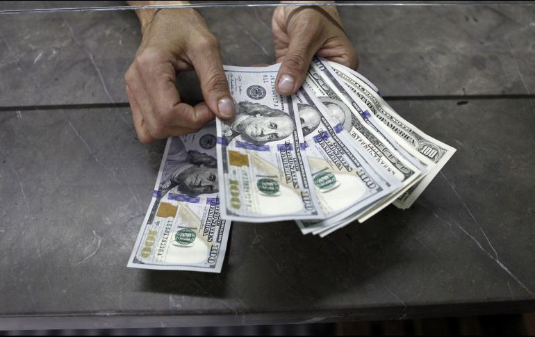 Se trata del mejor nivel del peso ante el dólar desde el pasado 16 de noviembre. EL INFORMADOR / ARCHIVO