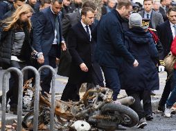 El presidente francés estuvo en la zona de las protestas. EFE
