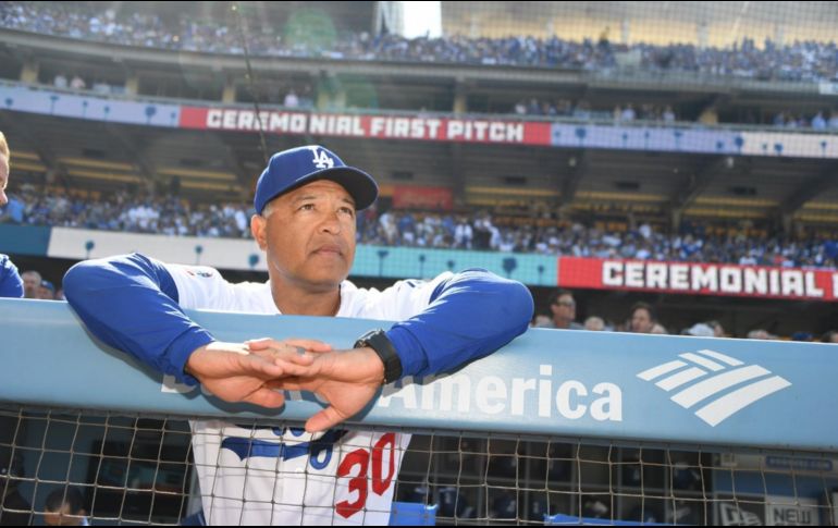 Pese a perder las Series Mundiales del 2017 y 2018, toman la decisión de renovar a Roberts, pues confían en que pueda ganar el tan ansiado título del Clásico de Otoño. ESPECIAL / dodgers.mlblogs.com