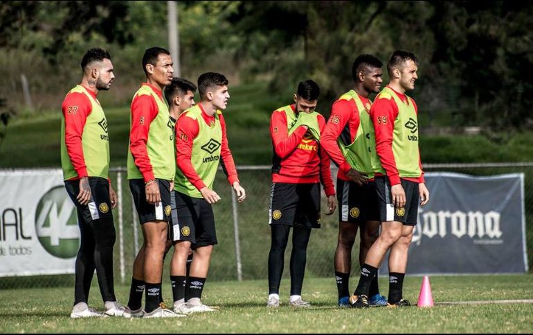 Para el torneo que arranca en enero, el plantel se quedará tal y como está, sin altas definitivas, pero sin bajas en la plantilla. Cortesía / Leones Negros