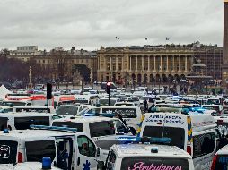 Los transportistas salieron a la calle para mostrar su descontento. EFE