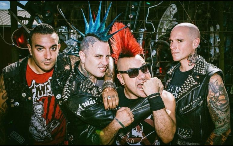The Casualties preenta  