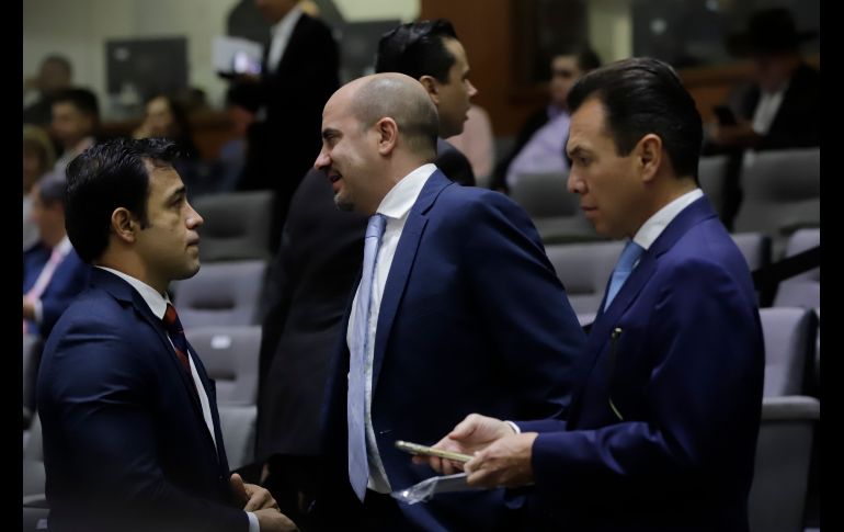 Los alcaldes de Zapopan, Pablo Lemus (d), y de Guadalajara, Ismael del Toro (c). y EL INFORMADOR/F. Atilano