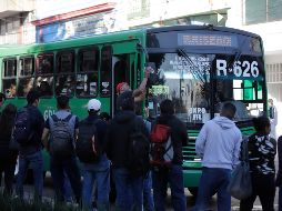 El gobernador se comprometió a que en el primer año de su administración deberá concretarse la reorganización del transporte. EL INFORMADOR/ ARCHIVO