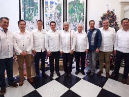 La reunión ocurre previo al anuncio de AMLO sobre su Plan Nacional de Refinación que realizará en el puerto de Dos Bocas. TWITTER / @alejandromurat