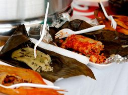 Señalan que un tamal de carne puede representar una cuarta de la ingesta calórica, recomendada por día. NTX / ARCHIVO