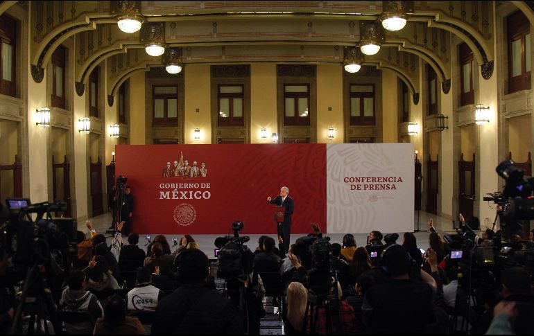 Andrés Manuel López Obrador reiteró que acatará el resultado de la elección a gobernador en Puebla, pese a que la decisión del tribunal de otorgar la victoria a Martha Érika Alonso es 