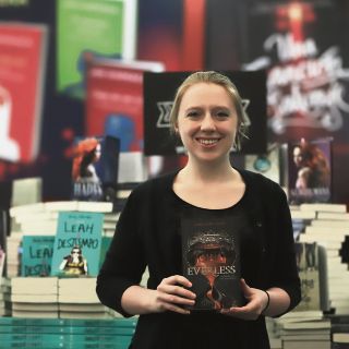 "Everless" mucho más que fantasía