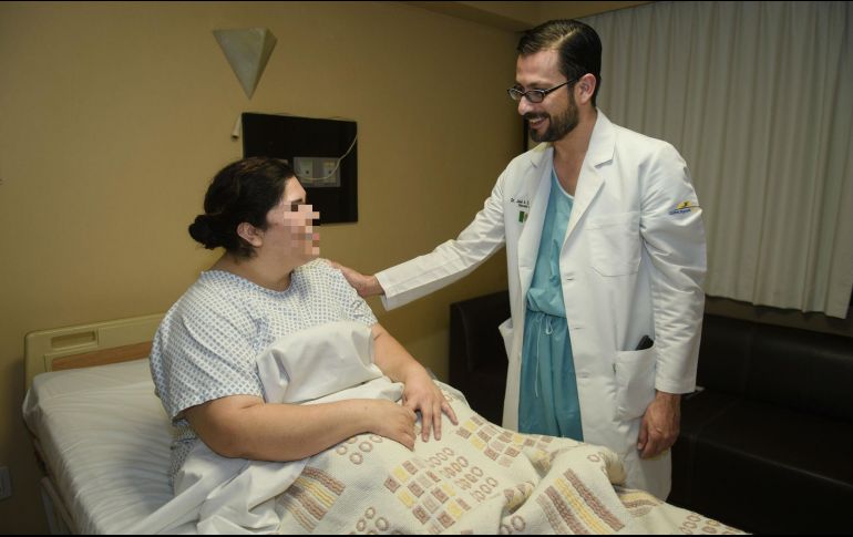 Prieto Aldape, junto con el también Coordinador y doctor Carlos René López Lizarraga, señalaron que en la unidad hospitalaria Fray Antonio Alcalde pueden ser atendidos de 30 a 40 pacientes al año, y en la Dr. Juan I. Menchaca, hasta 120. EL INFORMADOR/ ARCHIVO