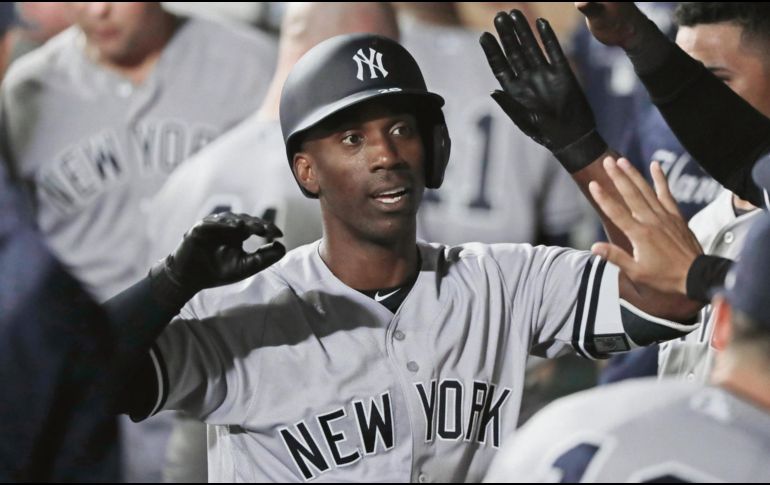 Andrew McCutchen parte de los Yankees para defender la franela de los Phillies. AP
