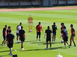 En los minutos que Chivas ha dejado ver sus ensayos, no se logra ver detalles técnicos ni planteamiento táctico. EL INFORMADOR / G. Tamayo