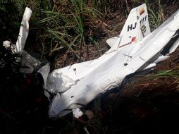 Los uniformados localizaron los restos de la aeronave en la aldea de Las Azules. TWITTER/@BluMedellin