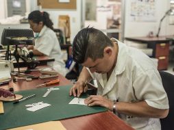 El programa tiene una modalidad dirigida a jóvenes “nini” que espera canalizar a estos en el mercado laboral tras un año de capacitación en una empresa. EL INFORMADOR / ARCHIVO