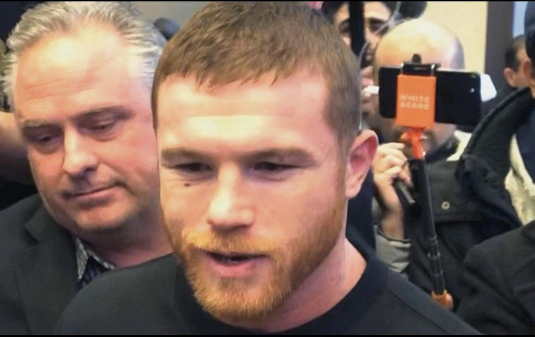 Saúl Álvarez y su equipo de trabajo cuentan las horas para que se llegue el momento de subir al ring para medirse al británico Rocky Fielding. NOTIMEX