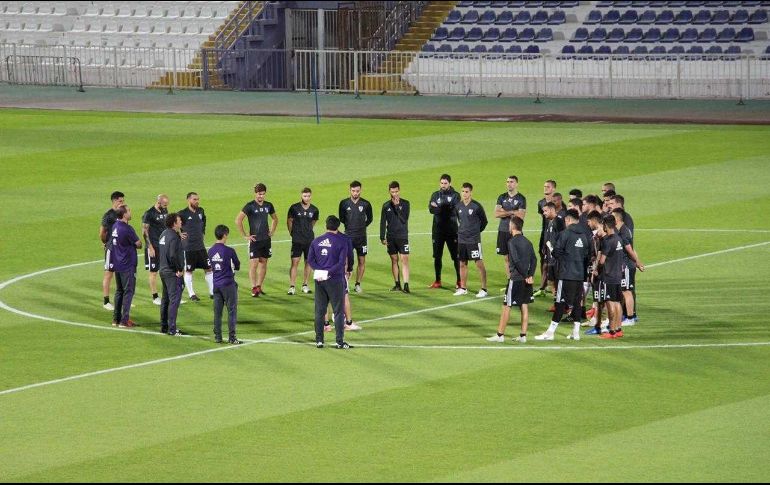 El conjunto sudamericano se entrena en el Tanhoun Bin Mohammed Stadium, el cual luce un pasto perfectamente tratado. EL INFORMADOR / G. Tamayo