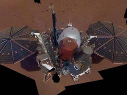 El brazo robótico de InSight será el encargado de ubicar el sismómetro y la sonda de flujo de calor en un terreno nivelado. ESPECIAL / nasa.gov