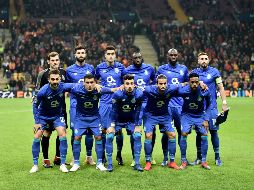 En la primera fase, el Porto logró cinco triunfos y un empate, para sumar 16 unidades, superando al Barcelona y Bayern Munich, con 14, y el Real Madrid y la Juventus, con 12. AFP /