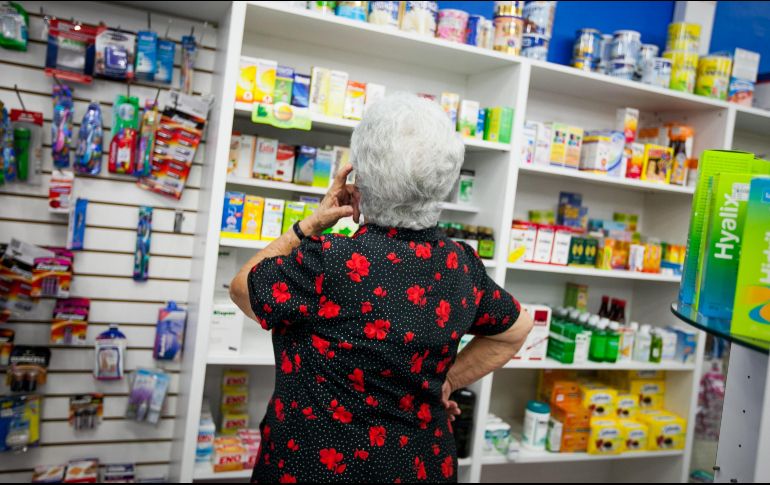 La nueva administración mantendrá el programa de bienevales para estudiantes, adultos mayores y personas con discapacidad. EFE/ ARCHIVO