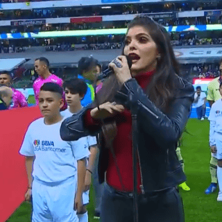 Barras no respetan el Himno Nacional en la Final de Liga MX