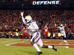 Mike Williams atrapó dos pases de anotación y el pase del triunfo para los Chargers. AFP/D. Eulitt