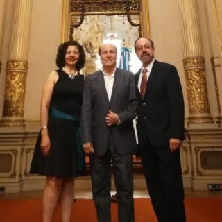 Premian a Arturo Diemecke como "Mexicano Distinguido" en Argentina