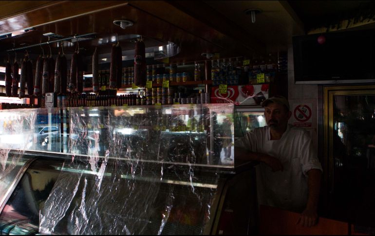 En diversos sectores del centro y este de Caracas, así como en los estados Zulia y Falcón, se registran interrupciones en el servicio. EFE/ARCHIVO