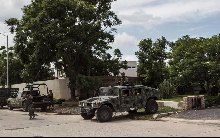 El Ejército patrulla las calles desde el mandato de Calderón en una estrategia contra el narcotráfico y crimen organizado que fue continuada por Peña Nieto. EL INFORMADOR/Archivo
