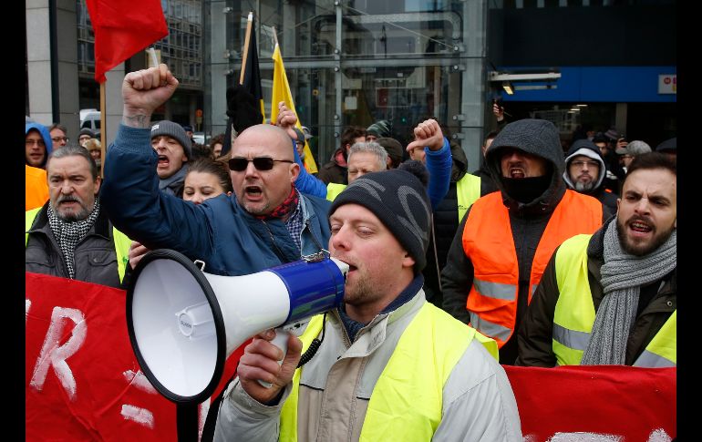 Según la radiotelevisión pública belga francófona, RTBF, entre los manifestantes figuraban algunos miembros del movimiento de extrema derecha 