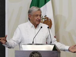 El Mandatario tiende la mano al capital privado, dice que 