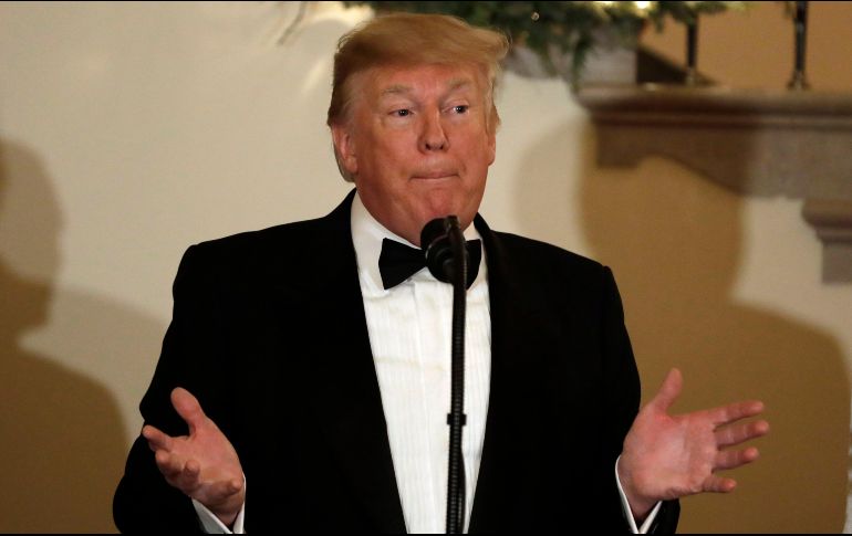 El ex abogado de Trump, quien llegó a decir que recibiría una bala por él, fue sentenciado a tres años de prisión por distintos delitos. EFE / Y. Gripas