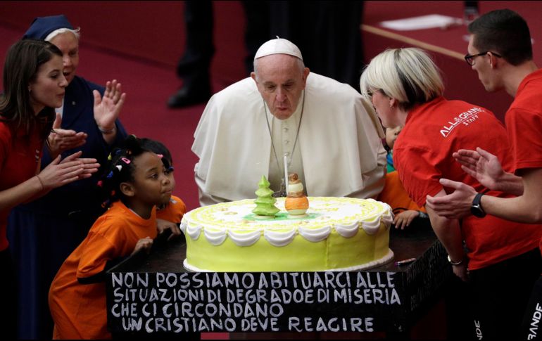 El Papa dijo que los niños son buenos para enseñarles a los adultos a ser humildes, a comprender mejor la vida y a la gente. AP / G. Borgia