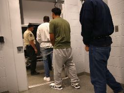 Durante este año, ICE arrestó a 158 mil 851 personas, un aumento de 44 por ciento respecto al 2016. AFP / ARCHIVO