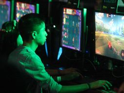 Recomiendan que los padres tengan un mejor control sobre el acceso de sus hijos a los teléfonos inteligentes y otros equipos desde donde se juega. EL INFORMADOR / ARCHIVO