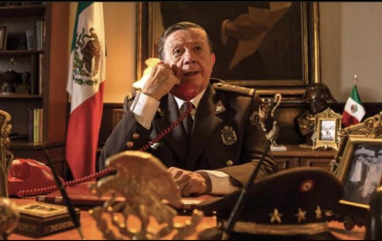 “El Complot Mongol” está inspirada en la novela de Rafael Bernal, ambientada en la Ciudad de México en los años 70.  TWITTER / @chabelooficial