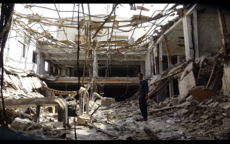 Los escombros de una fábrica en Hodeidah, Yemen, dañada por recientes combates entre las fuerzas respaldadas por el gobierno saudí y los rebeldes hutíes. Los enfrentamientos persisten en la ciudad a pesar de un acuerdo de alto al fuego concluido la semana pasada. AFP