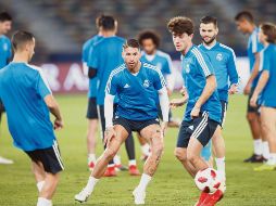 El Real Madrid entrenó ayer en el Estadio Zayed Sports City, sede del encuentro de hoy. EFE