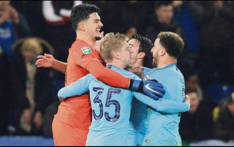 Los penales siempre le ponen emoción al juego y los jugadores del Manchester City lo saben. AP