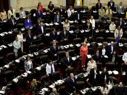 El gobierno de Macri acudió al FMI en medio de una aguda depreciación de la moneda y una inflación sin control. EFE/J. Roncoroni