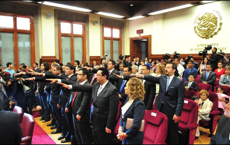 La Ley Federal de Remuneraciones de los Servidores Públicos establece que nadie puede ganar más de 108 mil pesos mensuales. NTX/ESPECIAL