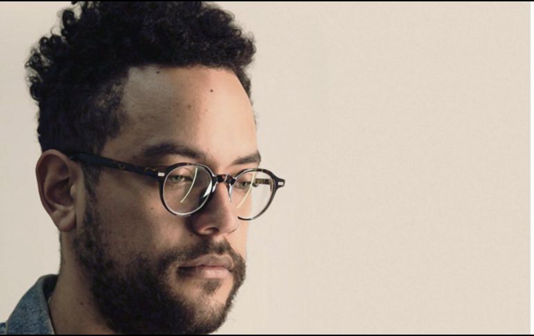 El músico decidió grabar el videoclip de su más reciente sencillo durante la fiesta de los Grammy Latinos. FACEBOOK / JESSE BÁZ