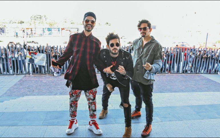 Los hermanos Mau y Ricky y el músico español Mateos comparten una bonita amistad. CORTESÍA