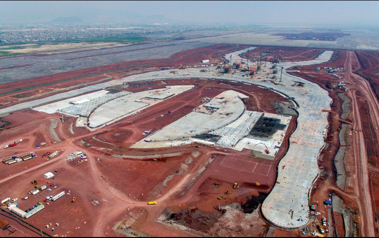 El Gobierno de México pagará 110 dólares por cada 100 invertidos a los inversionistas que aceptaron vender sus bonos. EFE/J. Méndez