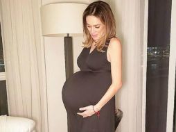 Jacqueline Bracamontes y Martín Fuentes ya son padres de otras tres niñas, Jacky, Carolina y Renata. INSTAGRAM / jackybrv